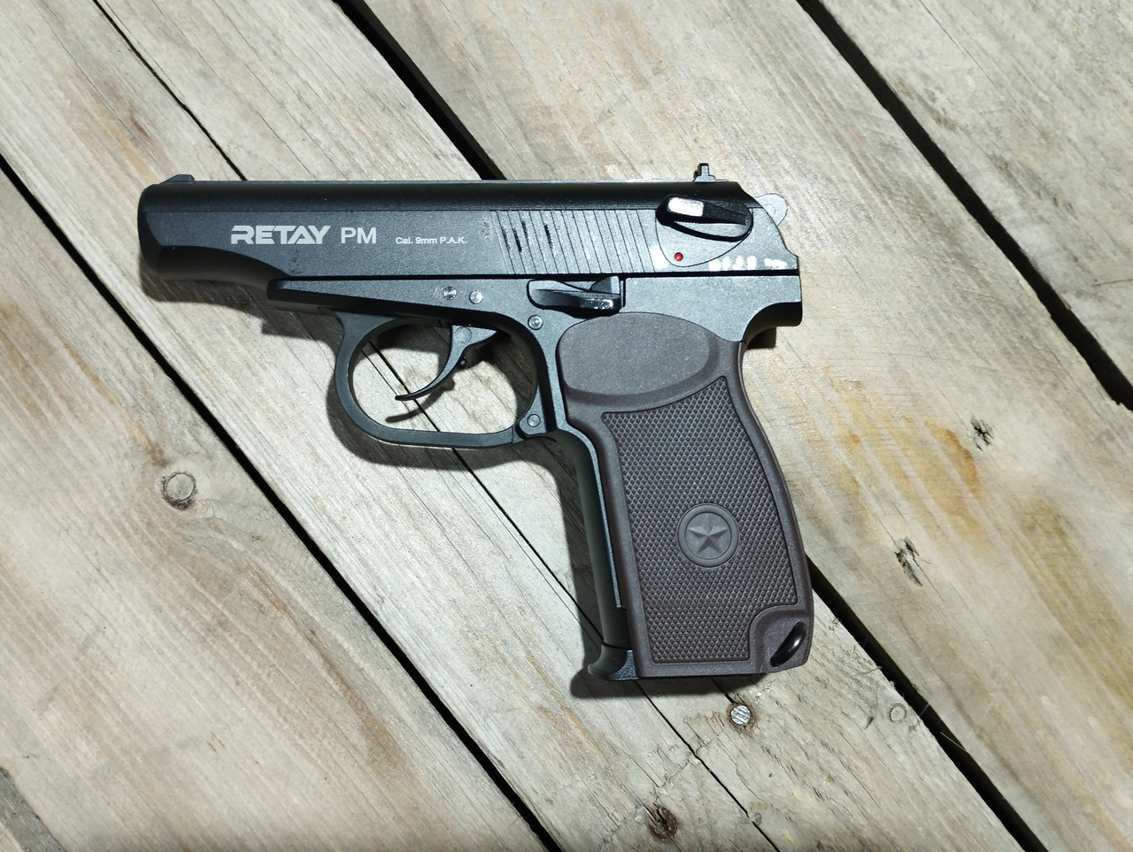 Стартовый пистолет RETAY PM 9 мм black + 50 патронов Вій Blank