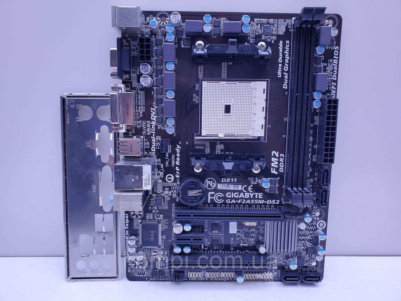 Материнська плата sFM2 GIGABYTE GA-F2A55M-DS2 (Socket FM2, DDR3, б/у)