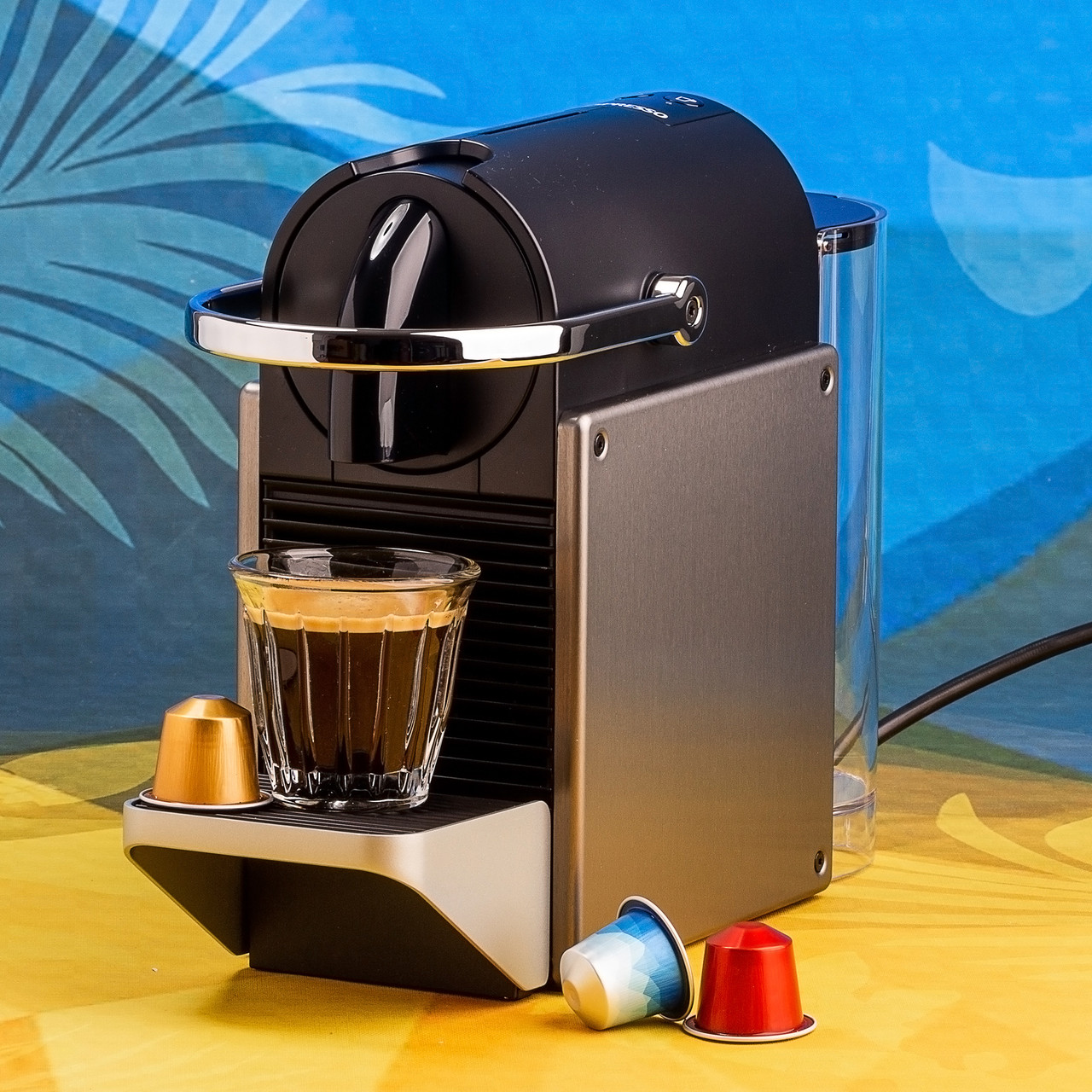 Капсульна кавомашина Nespresso Pixie Electric Titan (титан), Швейцарія