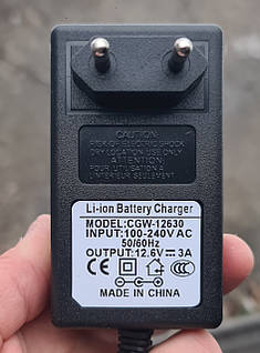 Зарядний пристрій 12.6V 3s 3А (12V Li-ion) DC 5.5/2.5