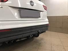 Фаркоп Volkswagen Tiguan II 2016- (Фольксваген Тігуан) польський на болтах