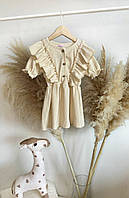 Нежное платье-сарафан бежевого цвета с рюшами и пуговками спереди, от 1 до 5 лет