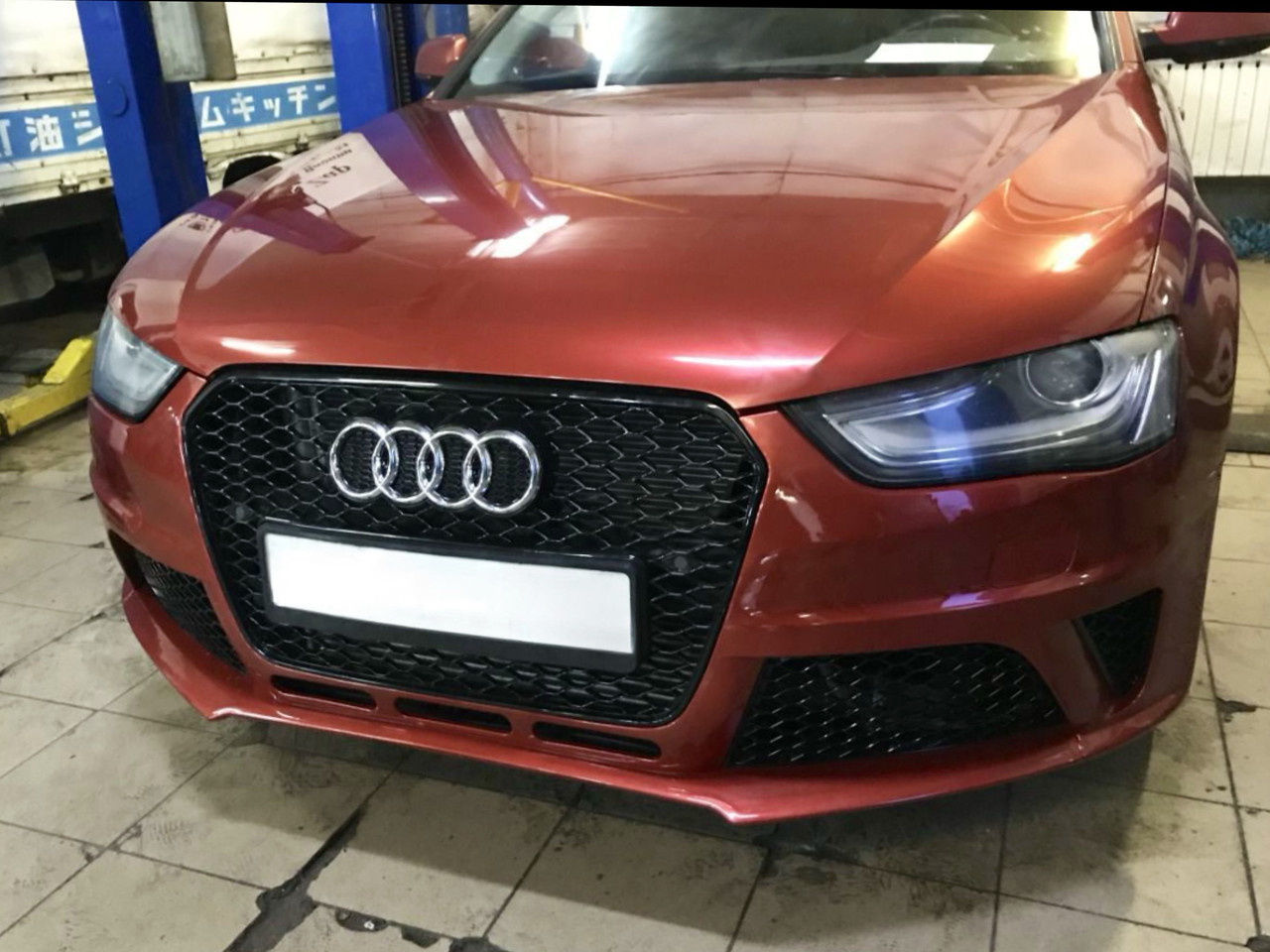 Бампер передній у складі стиль RS4 для Audi A4 B8 2012-2016