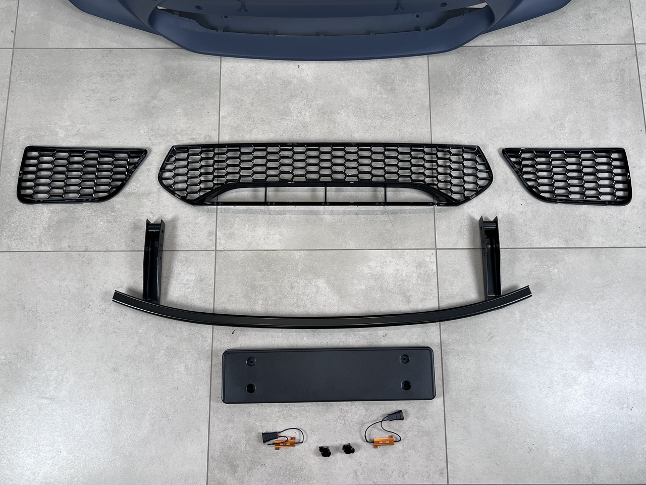 Передній бампер у складі стиль M5 F90 для BMW 5 Series G30 G31 2017-2020, фото 1