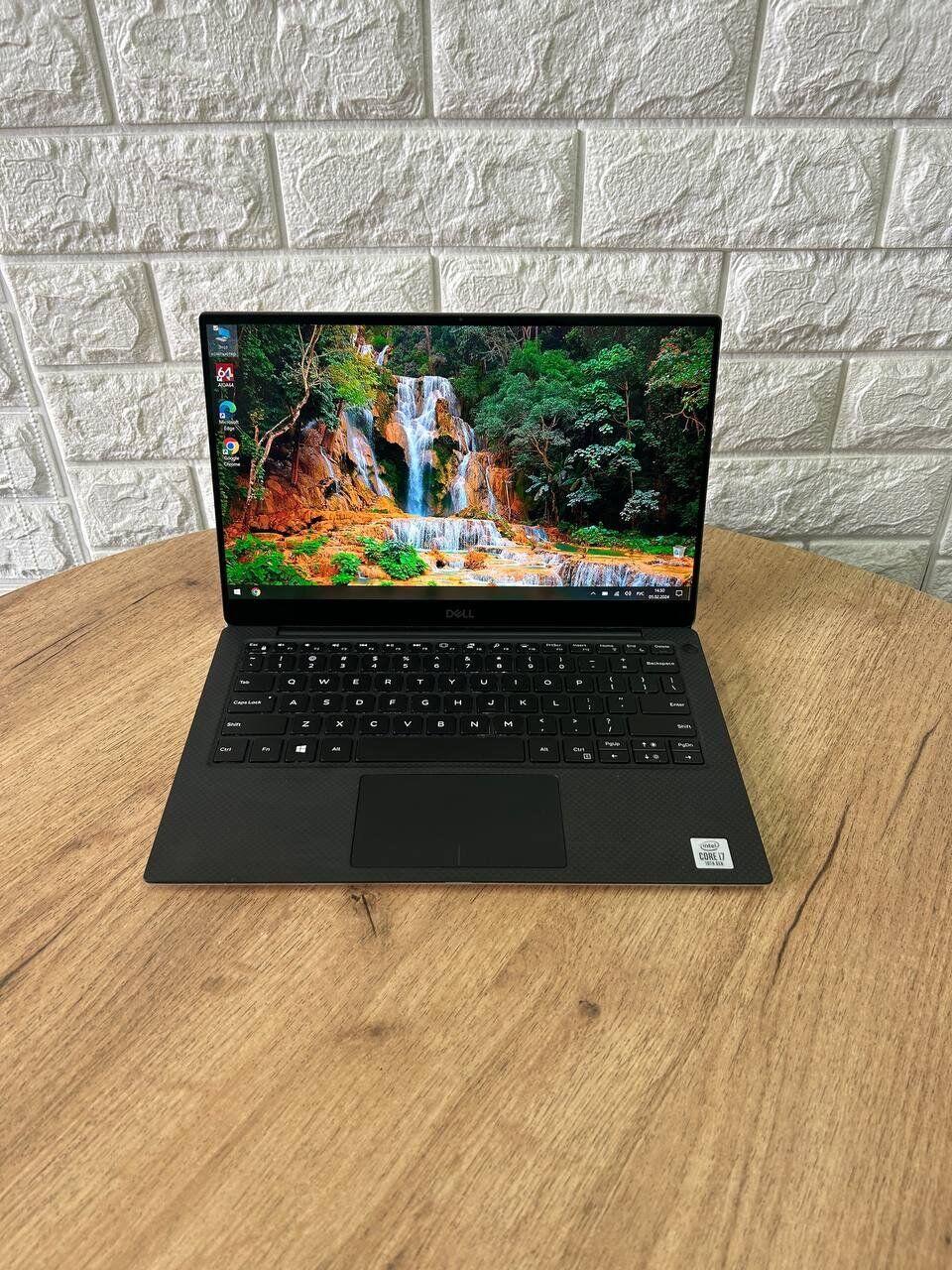 Б/в Ультрабук Dell XPS 13 7390 13.3" 3840x2160 Сенсорний| Core i7-10710U| 16 GB RAM| 512 GB SSD| UHD