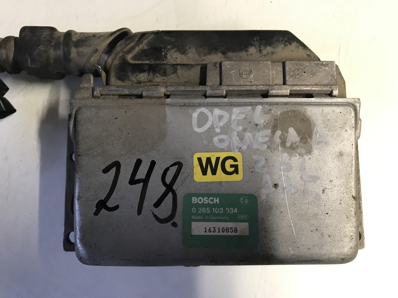 Блок управления ABS Opel Omega A 0265103034 №248