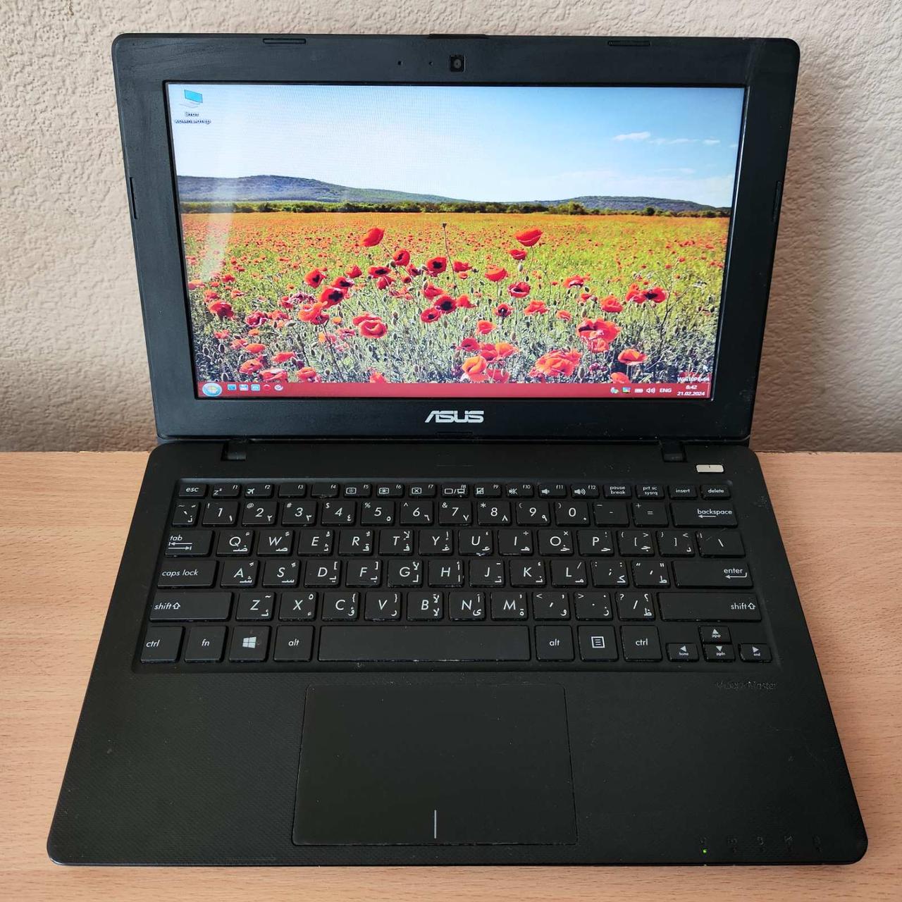 Ноутбук б/в Asus X200MA 11.6" N2830/ 2 GB DDR3/500 GB HDD/Intel HD Graphics