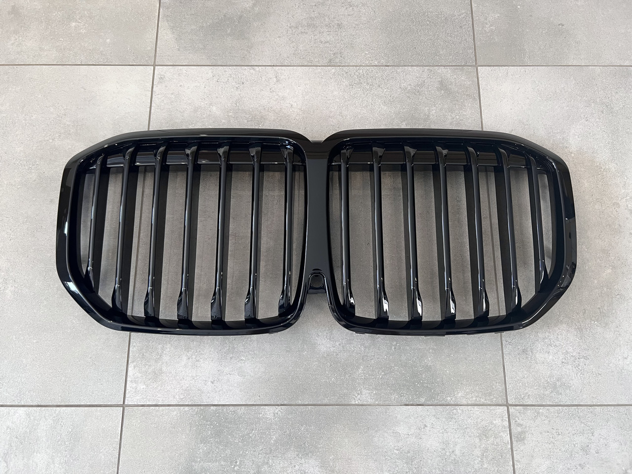 Решітка радіатора ніздрі для BMW X7 G07 2019-2022 чорний глянець, фото 1