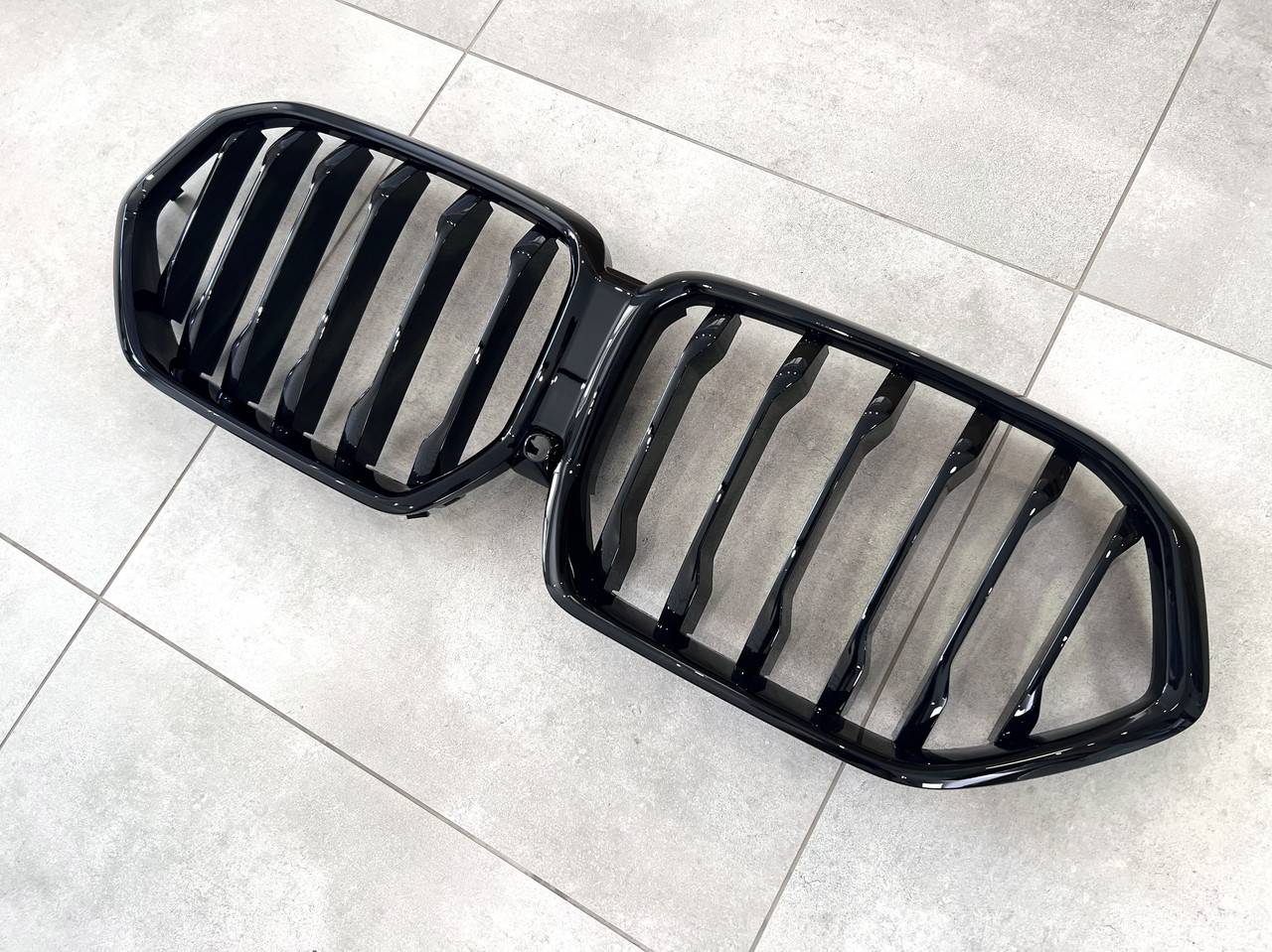 Решітка радіатора ніздрі M-Performance для BMW X6 G06 2019 — чорний глянець, фото 1