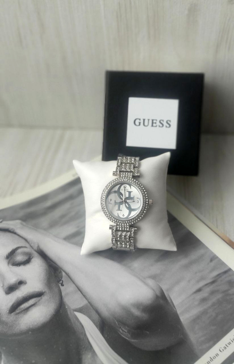 Жіночий наручний годинник Guess silver
