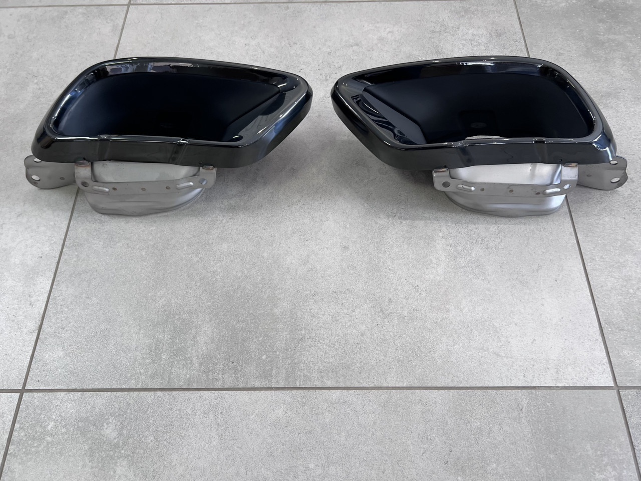 Насадки на вихлопні труби BLACK M Paket BMW X5 G05 / X6 G06 / X7 G07, фото 1