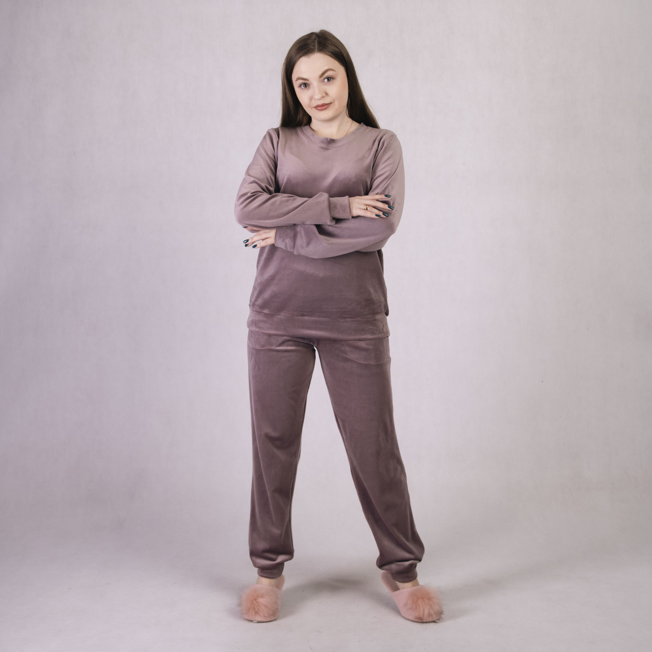 Велюрова піжама жіноча однотонна бежевий 46-54р.