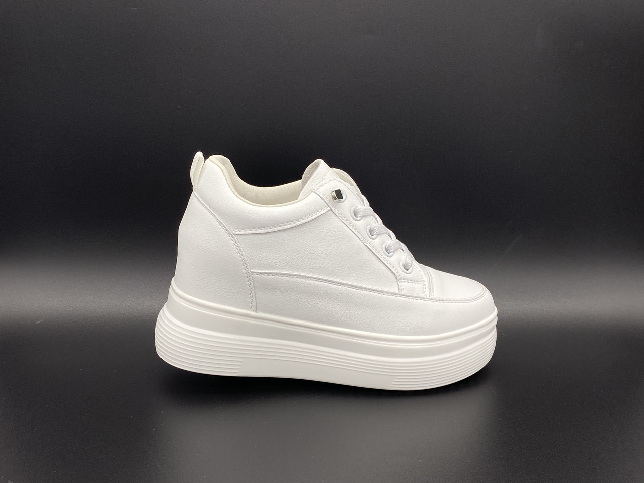 Білі кросівки. Снікерси. Маленькі розміри (34, 35). - фото 1 - id-p2103715617