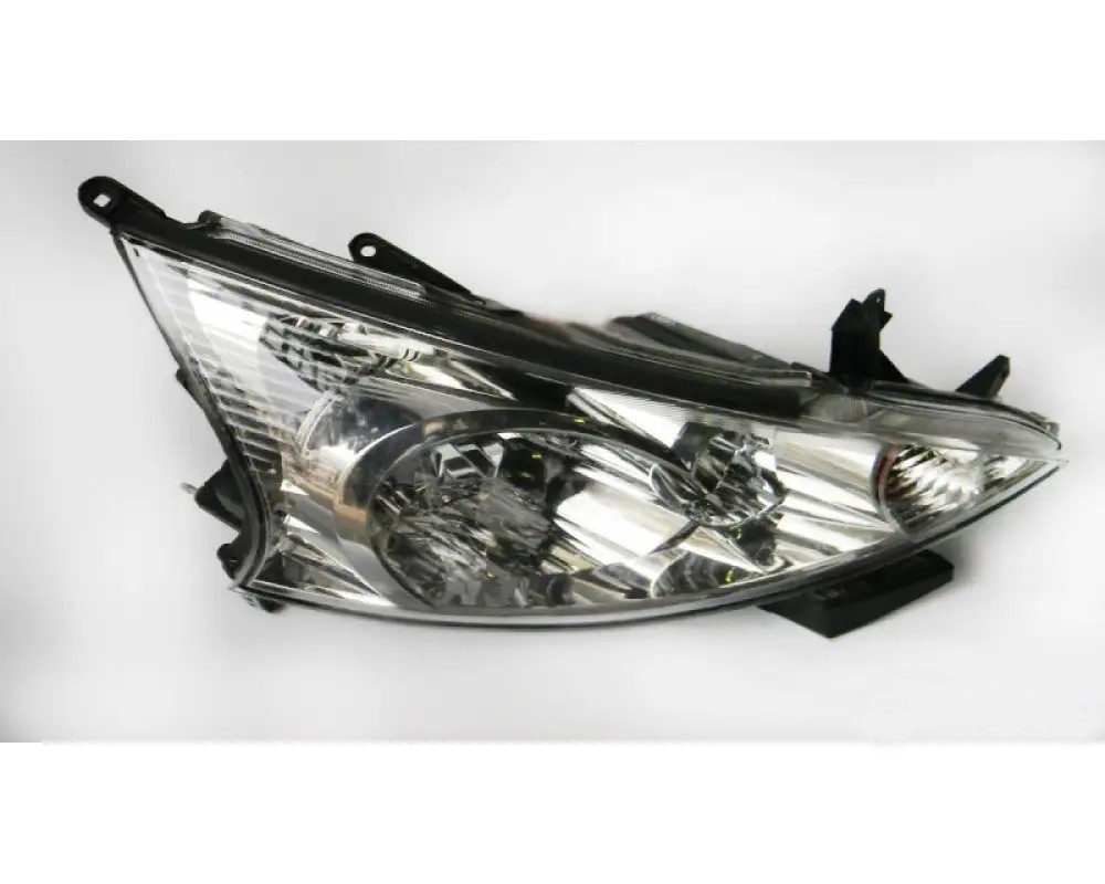 Фара MITSUBISHI GRANDIS 03-11 права хром. відбивач (FPS). 8301A076