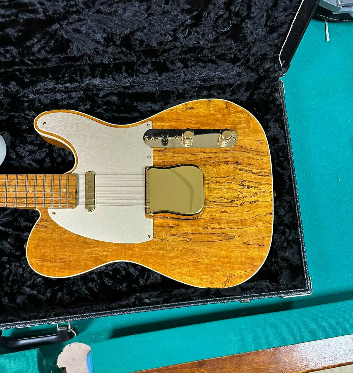 Кришка для гітарного бриджу електрогітари Fender Telecaster голд