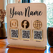 Табличка з QR-кодом 180х180 мм Акрил, інставізитка з об'ємними елементами ACRY