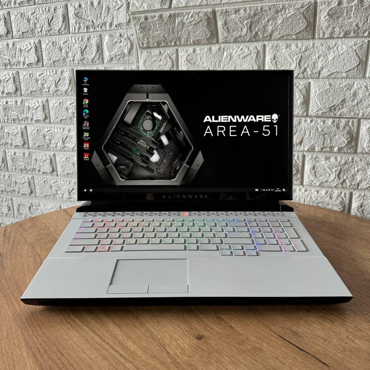 Б/в Ігровий ноутбук Dell Alienware Area 51M R2 17.3" 1920x1080| i7-10700| 64GB RAM| 2000GB SSD| RTX 2070 Super 8GB