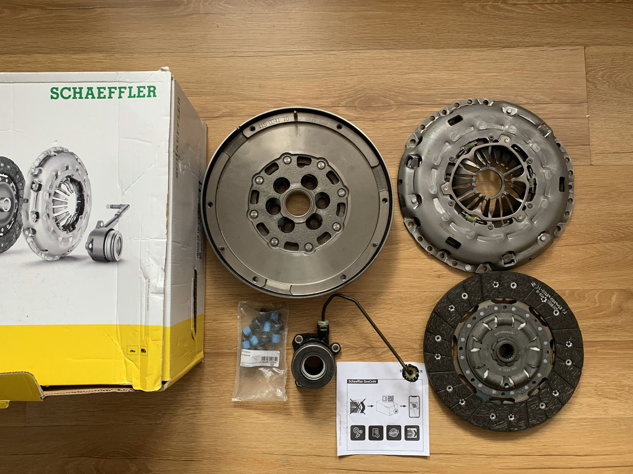 Комплект зчеплення з двомасовим маховиком LUK 600015800 OPEL ASTRA H / ZAFIRA B / VECTRA C 1,9 CDTI 05-, фото 1