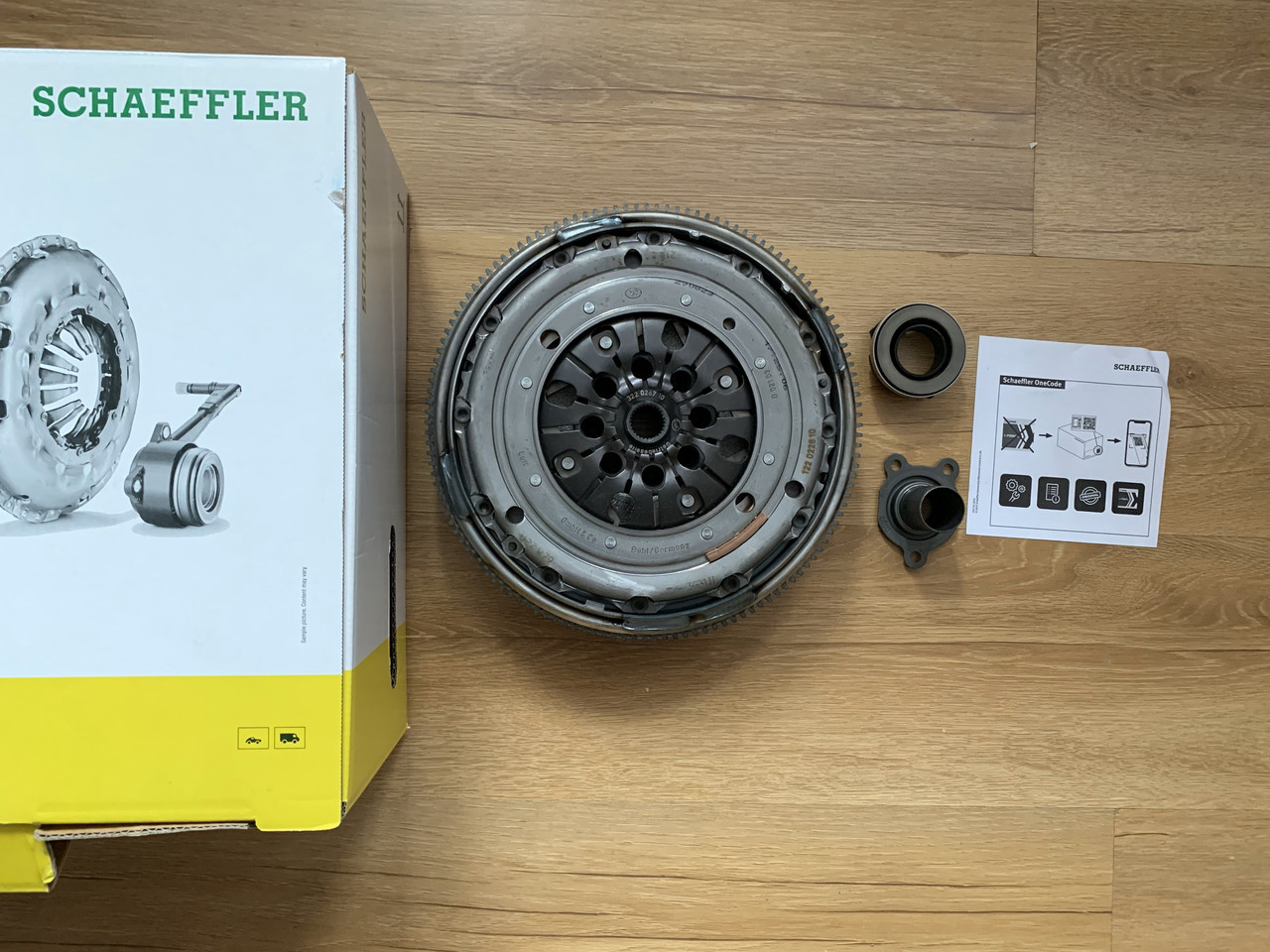 Комплект зчеплення з двомасовим маховиком LUK 600001200 VW T4 2,4 D / 2,5 TDI 92-03, фото 1