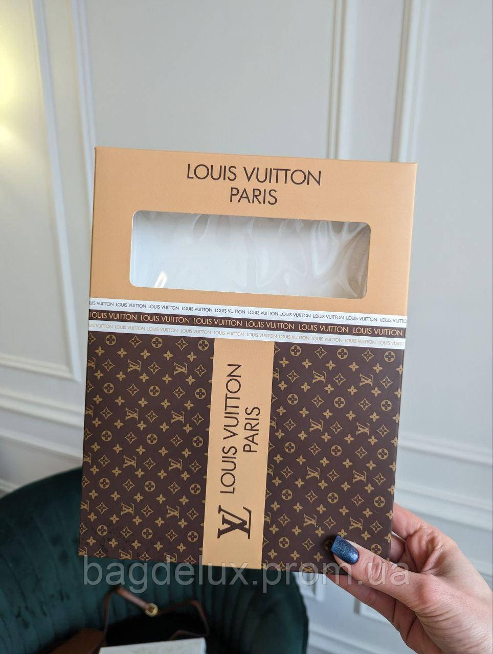 Фирменная упаковка для шарфа и палантина Louis Vuitton с логотипом - фото 1 - id-p2104253764