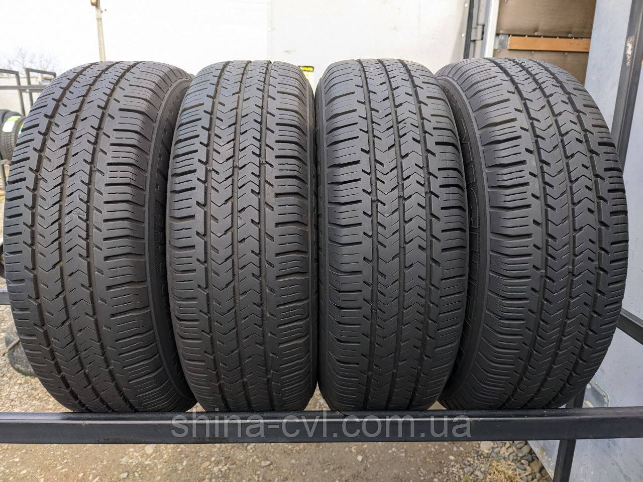 Літні вантажні шини 195 70 r15c 98/96T Michelin Agilis 51