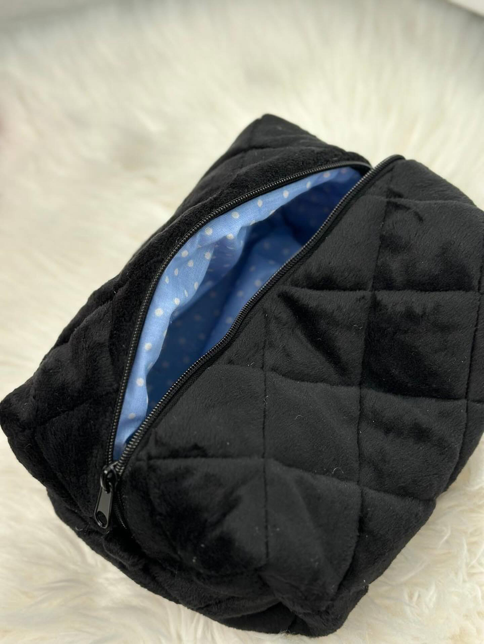 Косметичка плюшева чорна Top Beauty 16 см * 11 см, фото 1