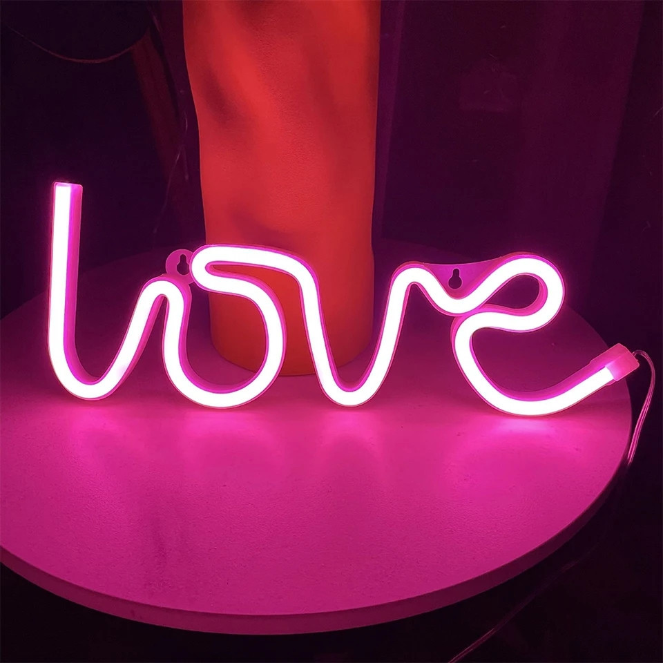 Подарунок на 14 лютого оригінальний Неоновий світильник Love напис USB + батарейки АА вивіска нічник рожевий