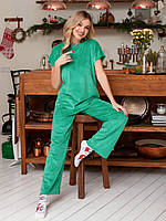 Зеленая велюровая женская пижама со свободными брюками