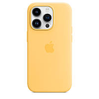 Чехол на телефон iPhone 14 Pro, бампер с микрофиброй iPhone 14 Pro оригинал, с магсейф и анимацией оранжевый