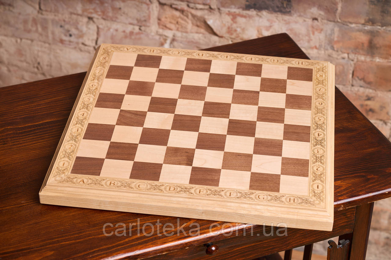 Дерев'яна шахівниця ручної роботи 43*43 см