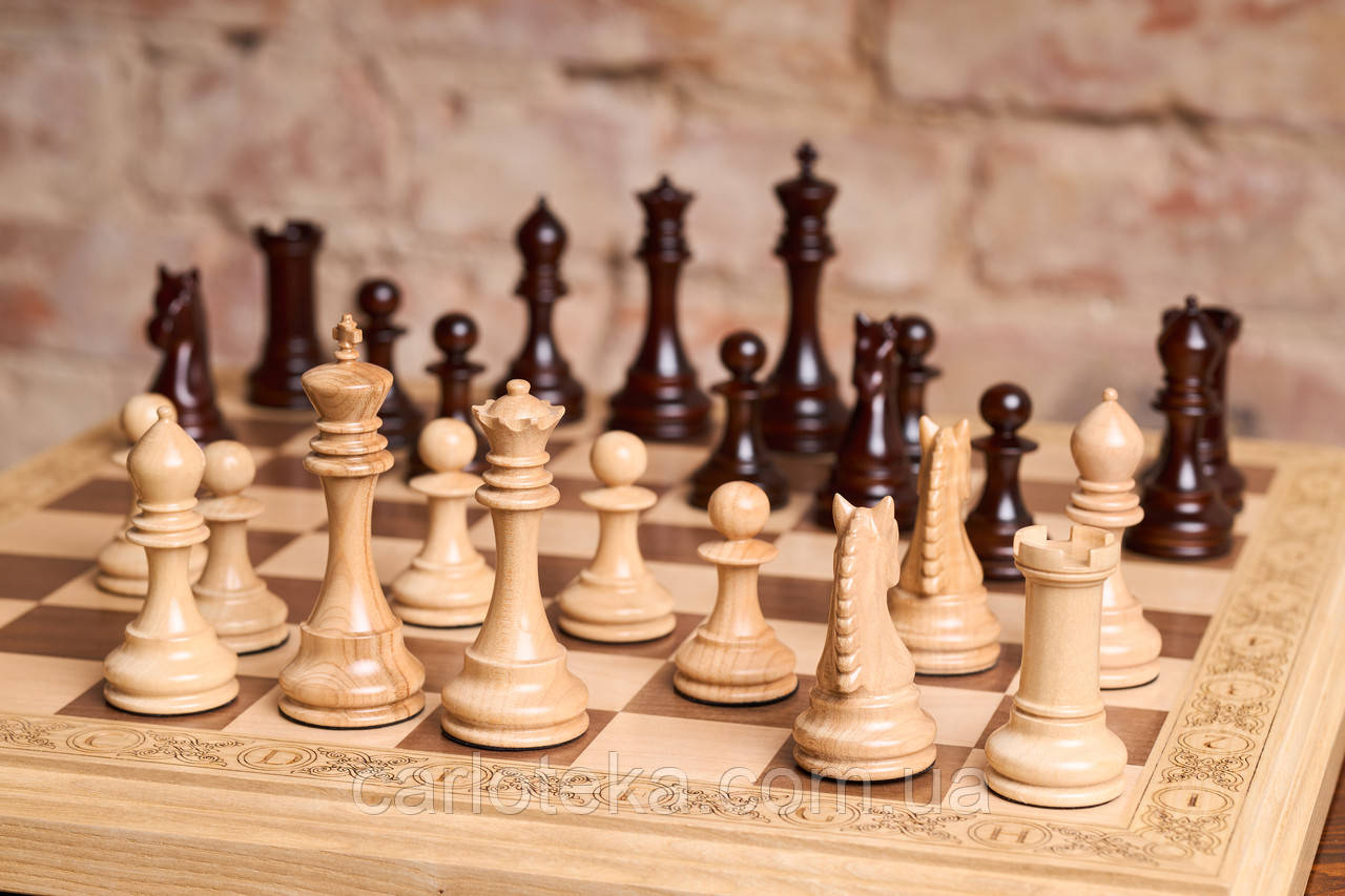 Шаховий набір з натуральної деревини преміальної якості з фігурами обтяжувачами