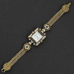 Женские часы винтажные квадратные кварцевые бижутерный сплав металл в золотистом цвете с камушками длина 19 см