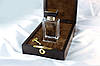 Подарункова дерев'яна коробка для парфуму з прихованими петлями, металевим замком та оксамитовою обшивкою, фото 2