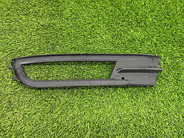 Накладка протитуманної фари Volkswagen Passat B8 2.0 TDI 2016 перед. лев. (б/у)