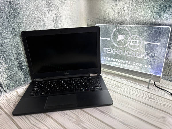 Dell Latitude 5270 12.5 HD Core I5 6300U 8 GB SSD 130 GB