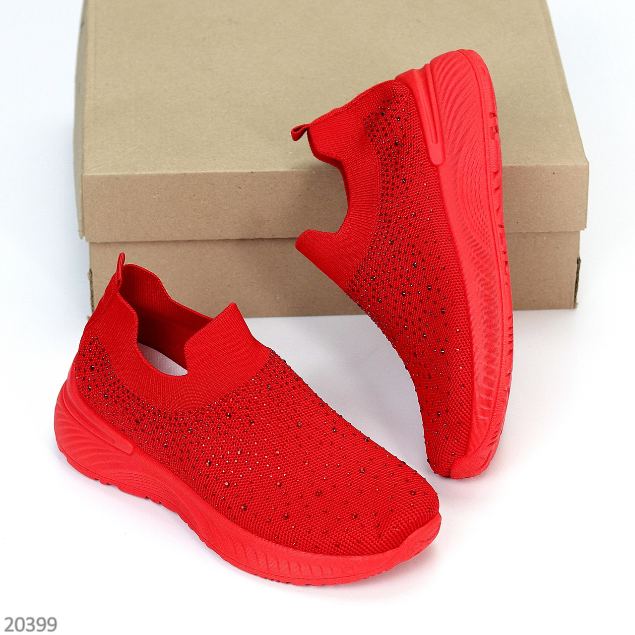 Яскраві червоні легкі текстильні жіночі кросівки у стразах колір на вибір