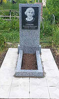 Памятник из светлого гранита 1