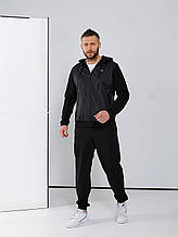 Чоловічий спортивний костюм