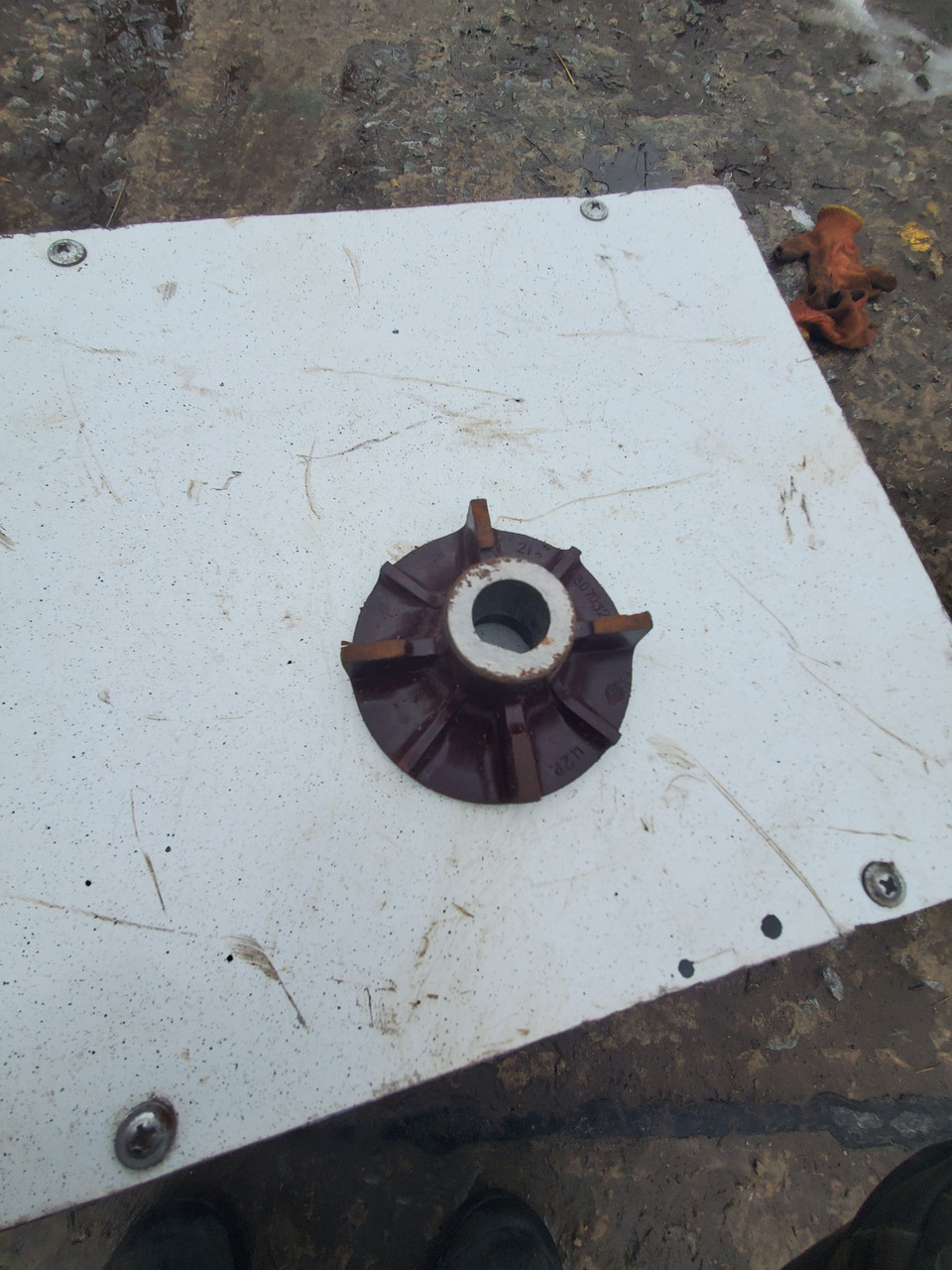 Крыльчатка помпы насоса водяного крильчатка помпы насоса водяного уаз ...