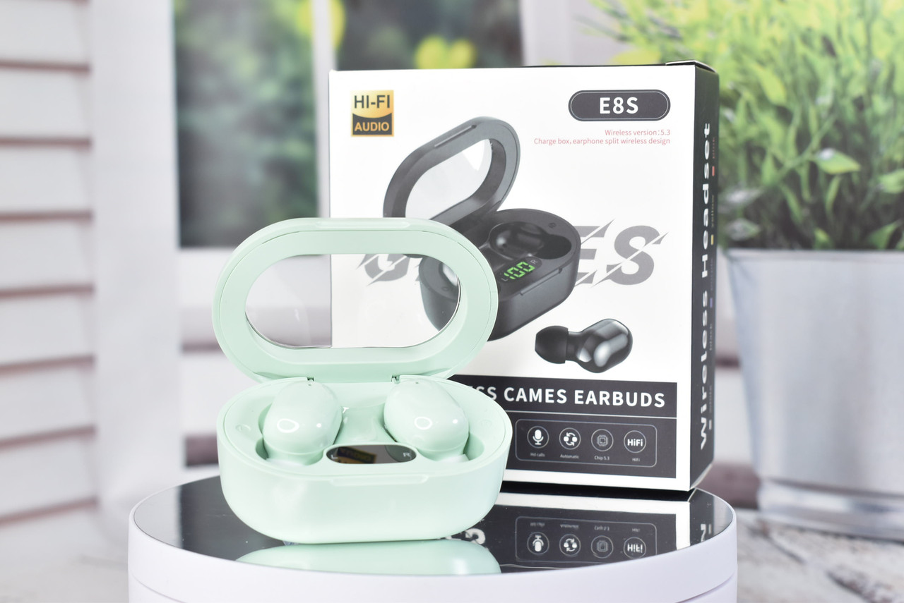 Беспроводные вакуумные сенсорные наушники E8S Games stereo earphones Green - фото 7 - id-p2105207539