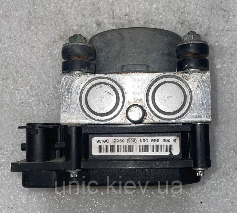 Блок ABS Рено Логан, Сандеро 1.4 Bosch  8200694434 / 0265231993