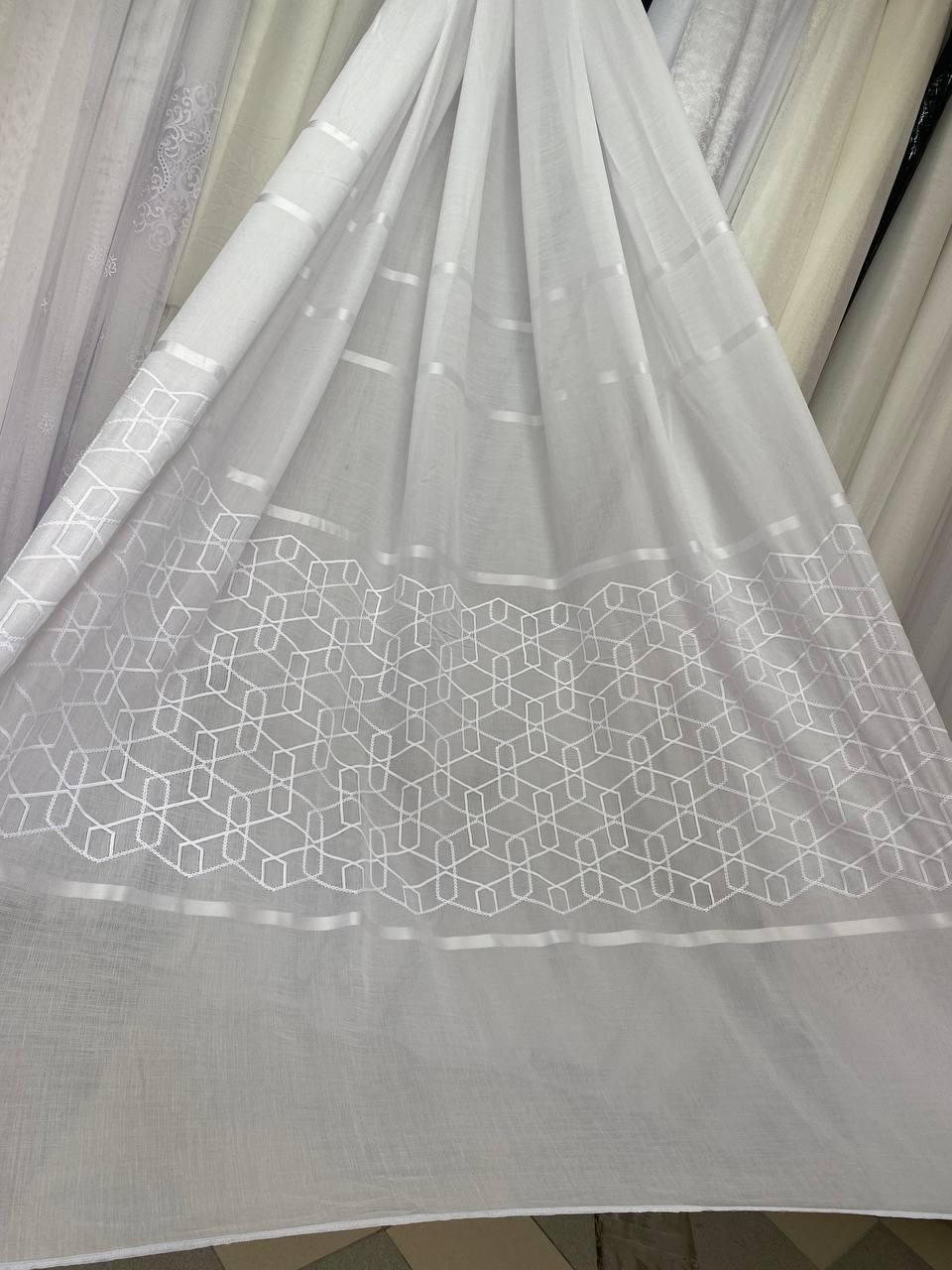 Тюль льон заввишки 3,20 м. біла