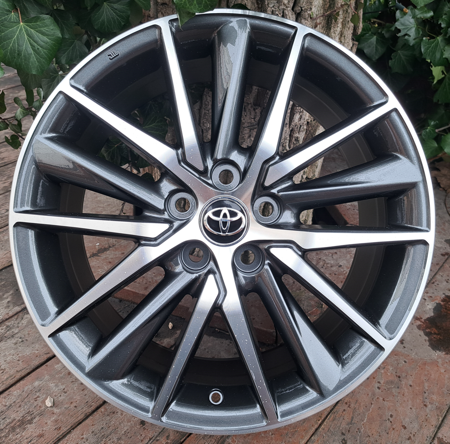 Диски Toyota R18 5x114,3 Camry , Corolla , Auris , Avensis , Prius ...