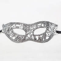 Маска із мережива маскарадна на лице на зав`язках унісекс 23 на 8 см сріблястий