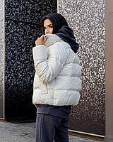 Женская короткая демисезонная светлая молочная куртка на эко пухе, весна осень женская куртка