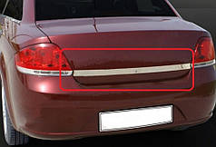 Накладка на кришку багажника 2006-2012 нерж Без дірки під ключ для Fiat Linea рр