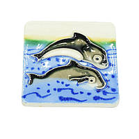 Магнит сувенирный керамика глазурь 6 х 6 см дельфины у берега (42208.009)