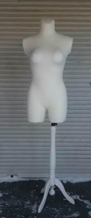 Манекен жіночий із стегнами портівський із пінопласту р-р середній, фото 1