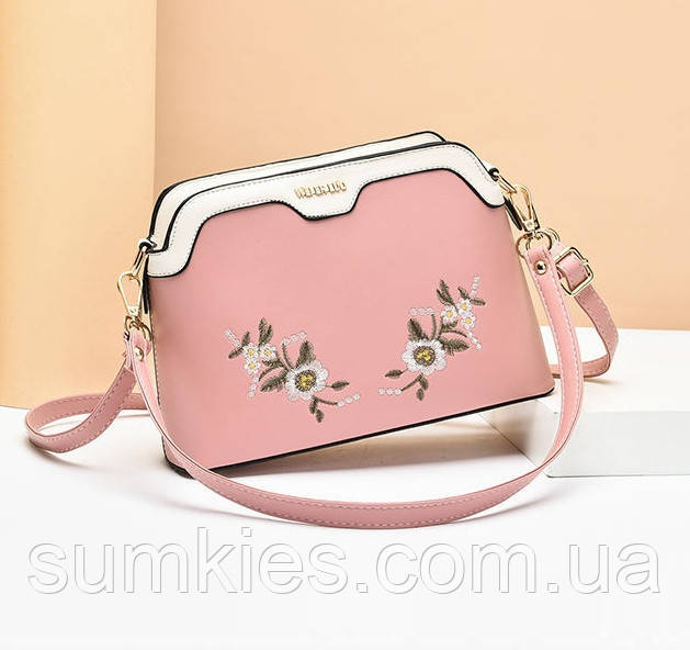 Жіноча міні сумочка клатч із вишивкою, маленька смука на плече з квіточками Рожевий