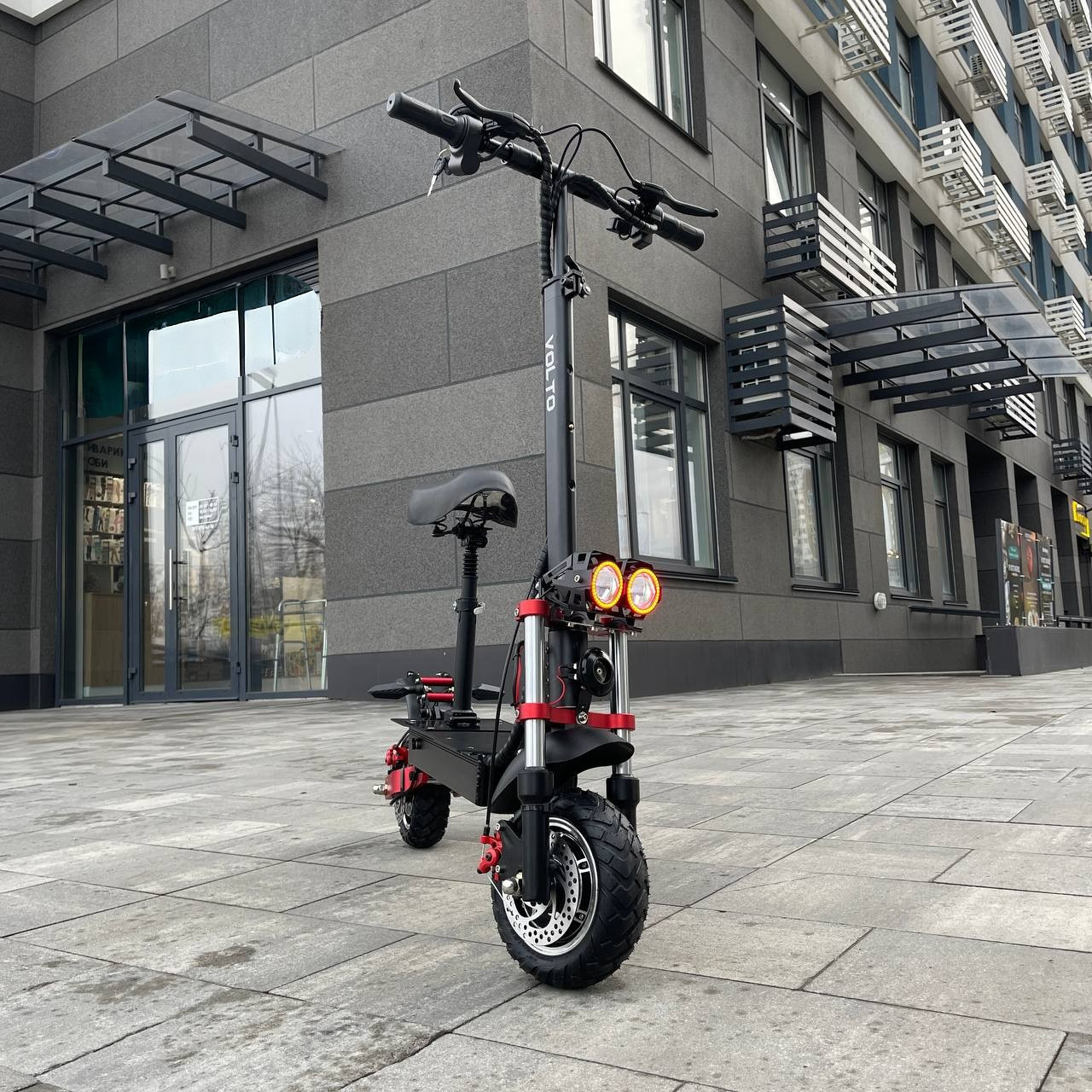 Електросамокат VOLTO Loko 2000W 52V 26Ah з сидінням